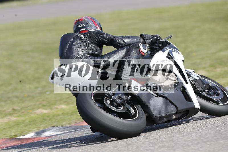 /45 10.08.2025 Plüss Moto Sport ADR/Einsteiger/703